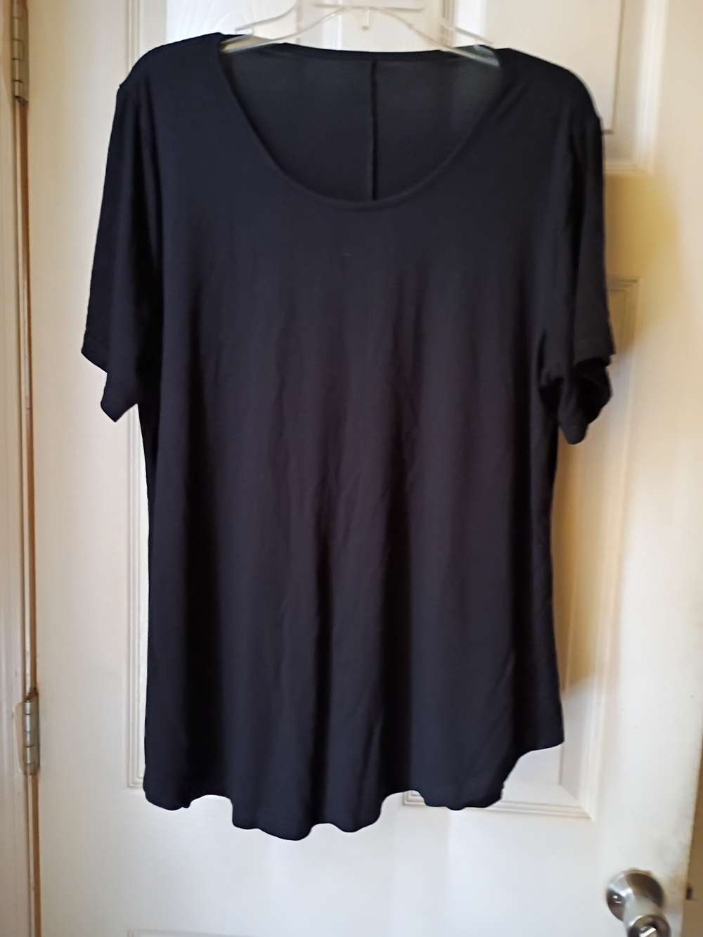 Classic Black Women's Scoop Neck Top by Latuza, 2x